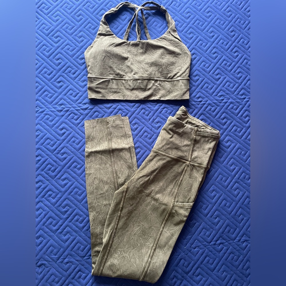 Dark Green Lululemon sports bra and leggings